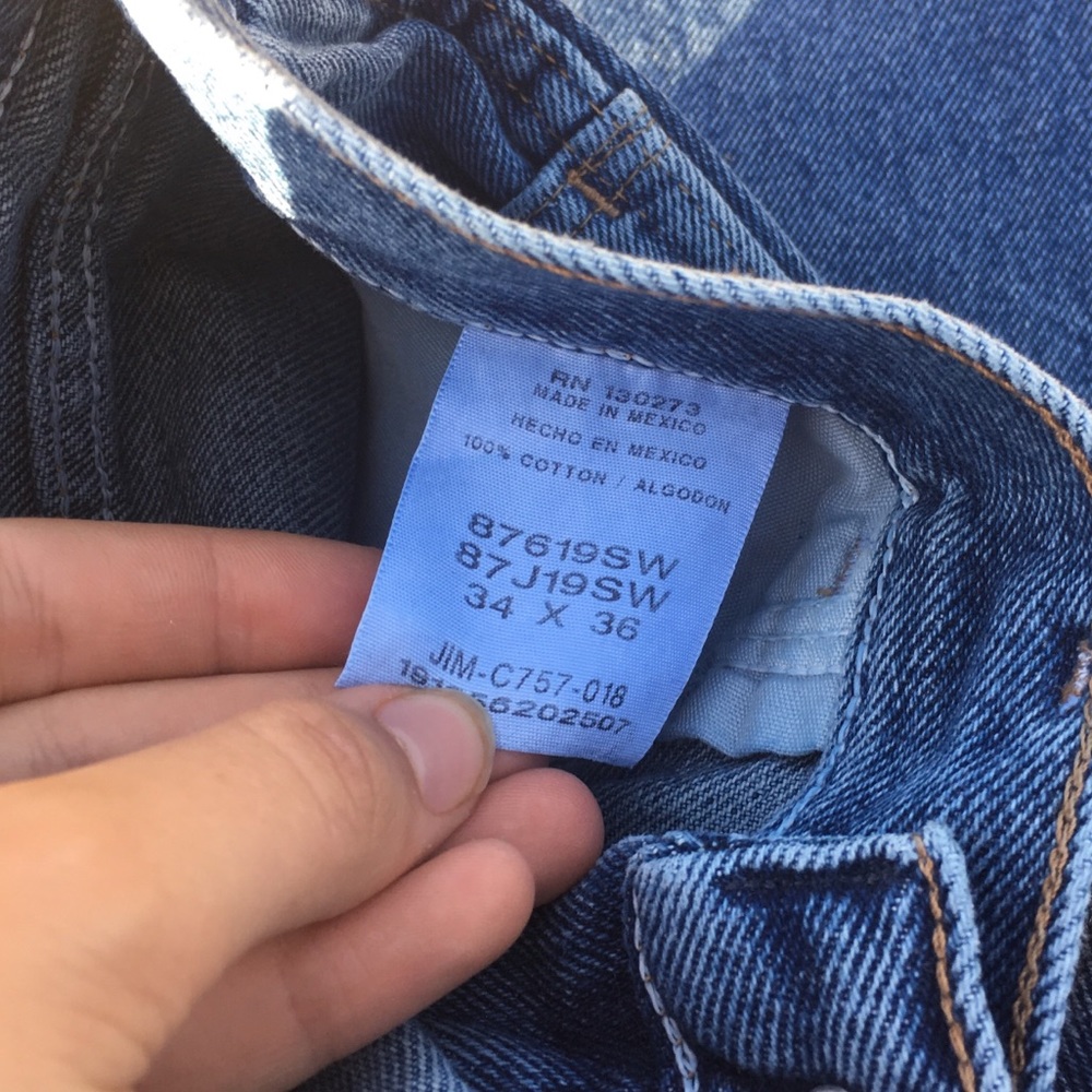 🌸NWT Rustler Jeans🌸 - Picture 3 of 3